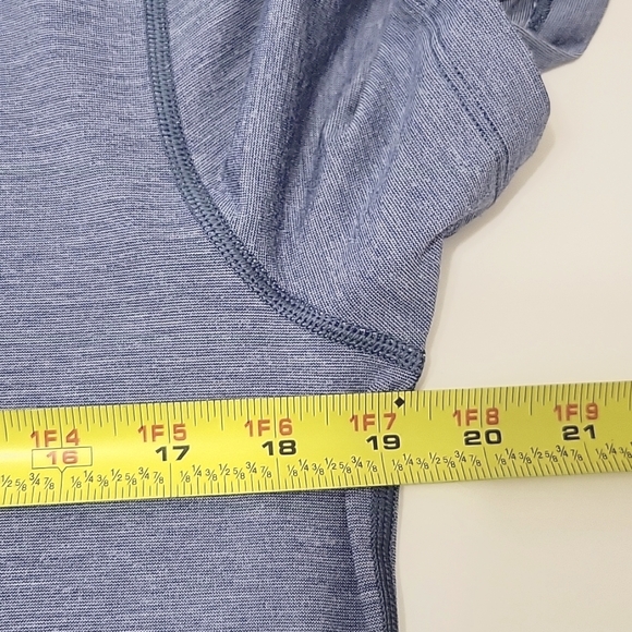 Lululemon Tech Polo Shirt - Picture 5 of 9